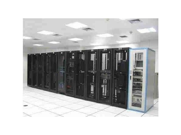小型UPS電源機房動環監控系統，可按需定制監控內容！